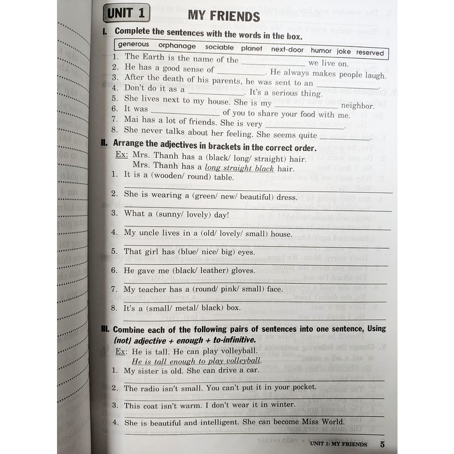Sách - Bài tập tiếng Anh lớp 8 - Có đáp án - Mai Lan Hương