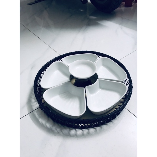 Khay lẩu kem hoa mai trắng