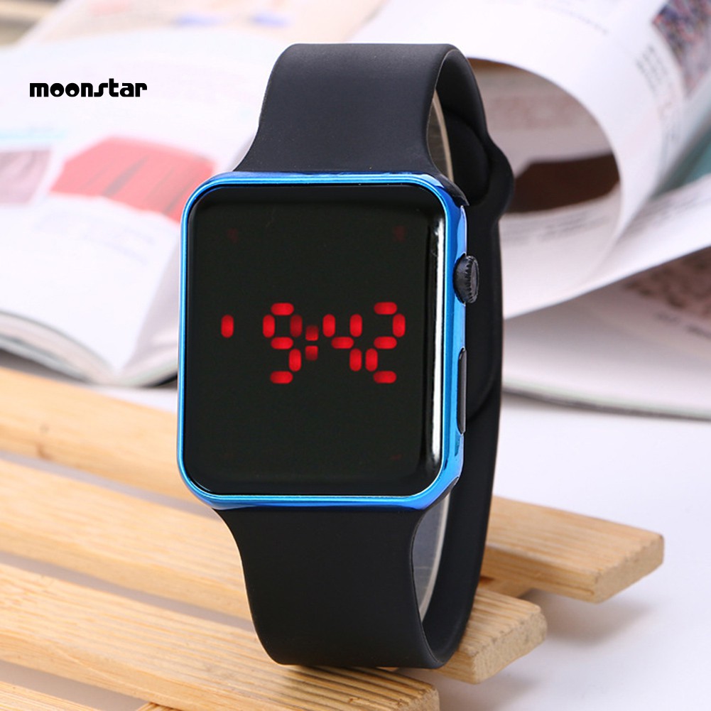 Đồng Hồ Điện Tử Mặt Vuông Cho Nam Và Nữ