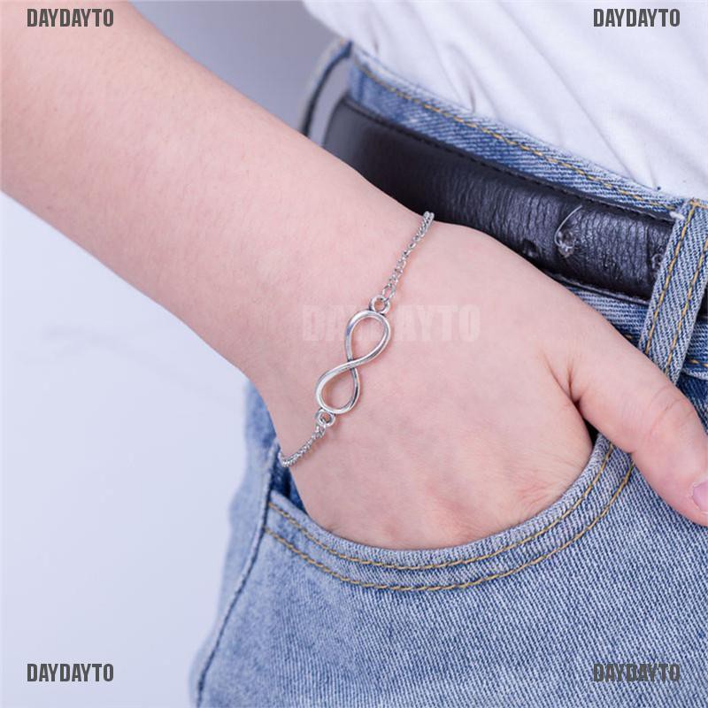 Vòng Tay May Mắn Mạ Bạc Hình Số 8 Cho Nam Và Nữ