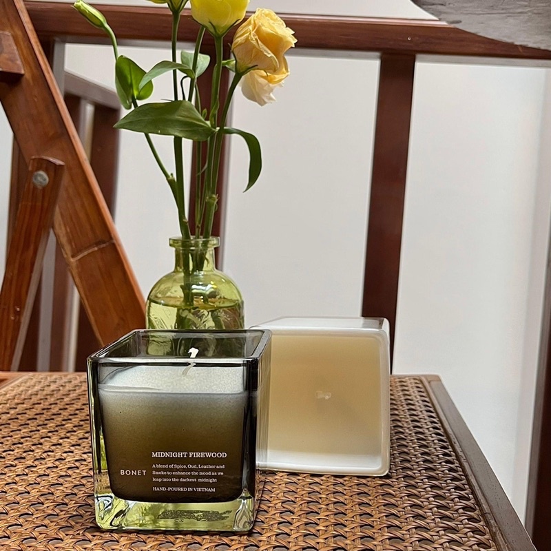 Nến Thơm BONET Hương Midnight Firewood  220g