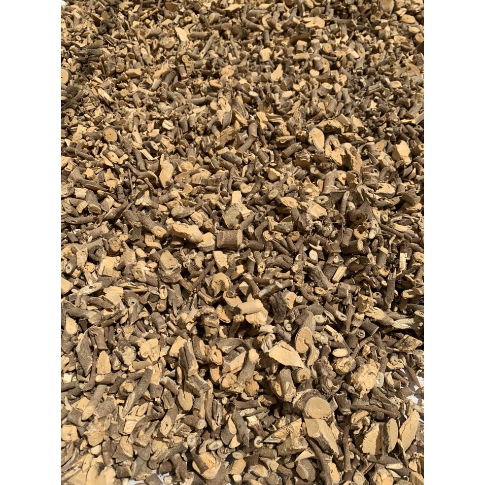 Rễ đinh lăng nếp khô (1kg) thái lát thơm phức