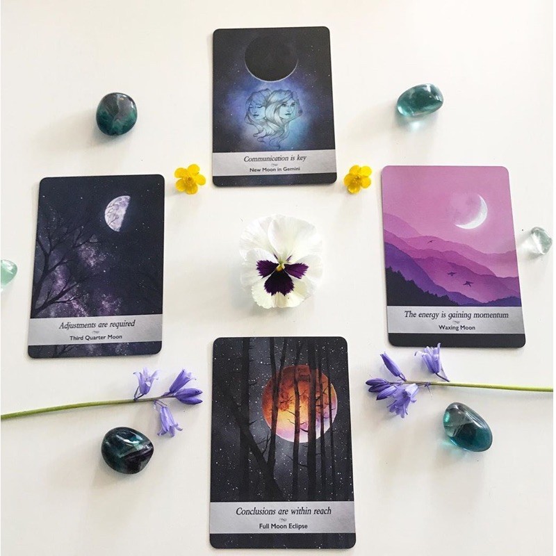 Bài Moonology Oracle Cards