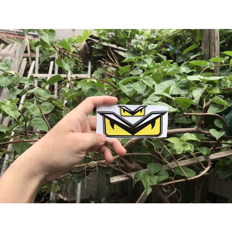 Tem mắt fendi chống nước dán trang trí xe cực đẹp