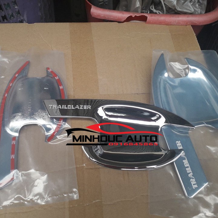 Ốp hõm cửa Trailblazer 2019- mẫu cánh én