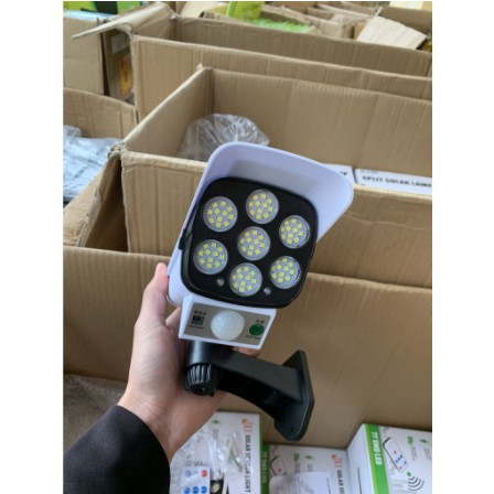 Đèn Năng Lượng Mặt Trời 2 Trong 1 Chống Thấm Nước Ip67 Gắn Tường Giả Camera An Ninh  - CÓ ĐIỀU KHIỂN TỪ XA