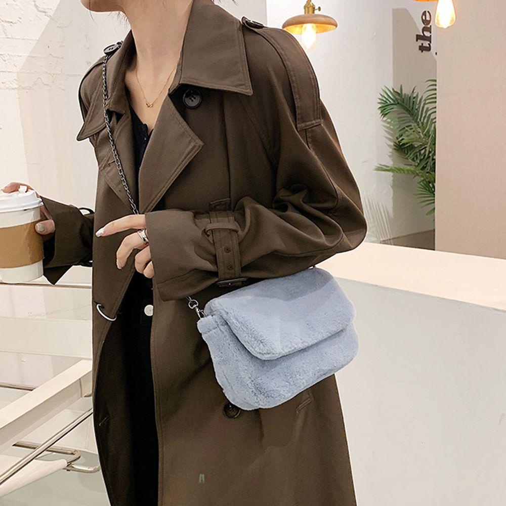 Túi Đeo Chéo Phủ Lông Mềm Mại MIHAN1