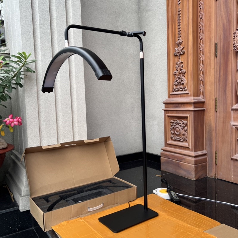 Đèn led livestream chụp ảnh Bán Nguyệt HD M8X cho spa makeup phun xăm, trang điểm bán hàng online