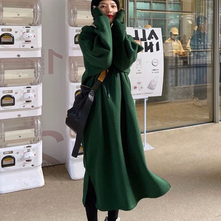 Đầm hoodie tay dài dáng rộng vải nhung dày dặn giữ ấm phong cách thời trang thu đông cho nữ