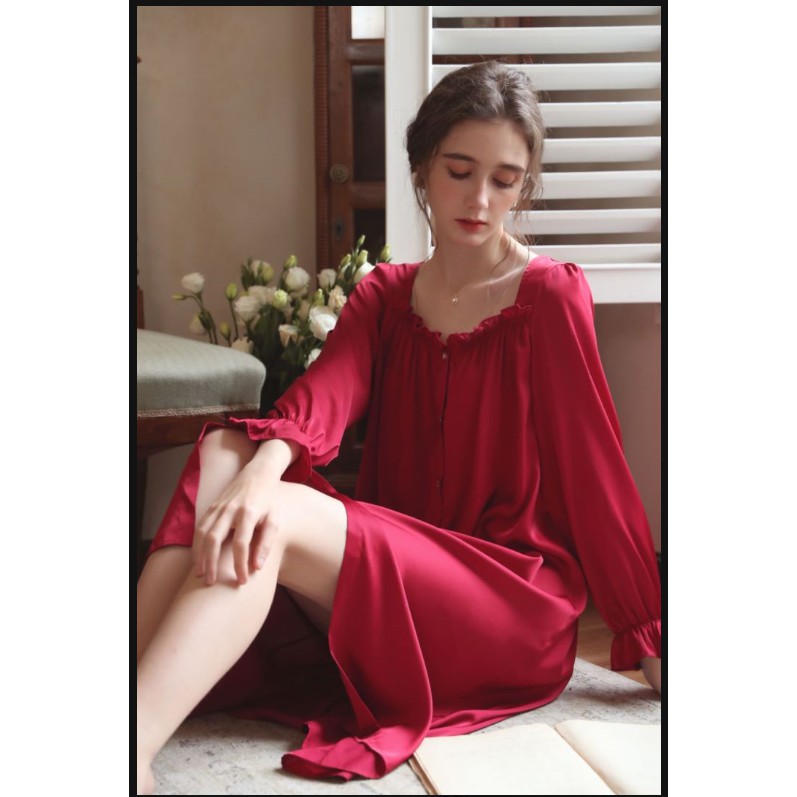 Đầm ngủ lụa thiết kế cao cấp phong cách công chúa cổ điển | BigBuy360 - bigbuy360.vn