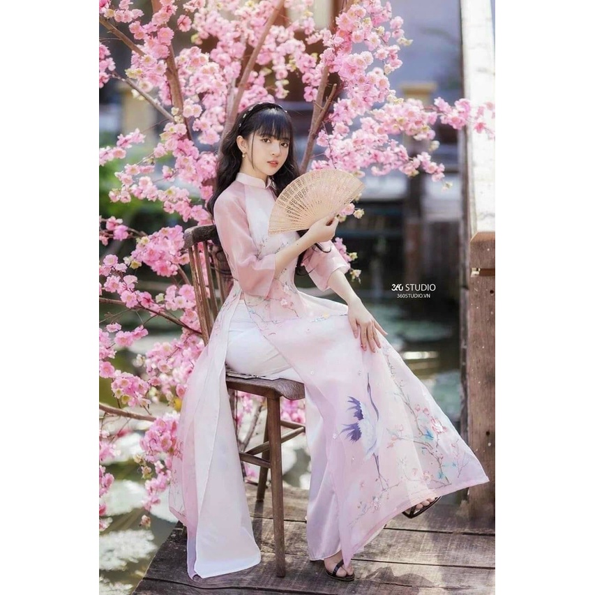 Áo dài cách tân tơ oganza 4 tà kết chim đào màu phớt hồng áo dài cách tân kết đính MS14