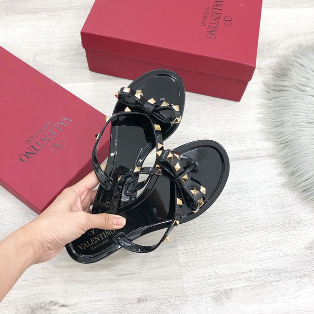 Sale SALE <3 Sale Hot | Trợ Giá | Dép nơ valentino xỏ ngón viền đinh spsl fullbox . . Tháng 7 👡 . ! New * ' . . HOT .