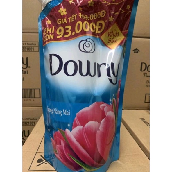 Nước xả vải Downy 1,35L