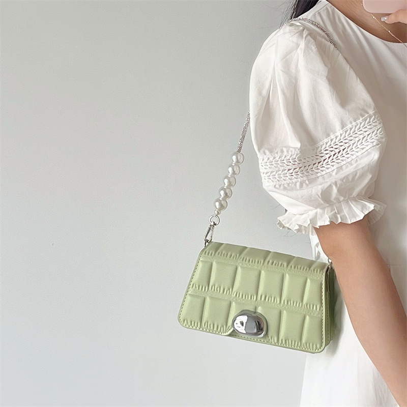 Túi Xách Đeo Vai Đính Đá Phối Dây Xích Ngọc Trai Đơn Giản Xinh Xắn