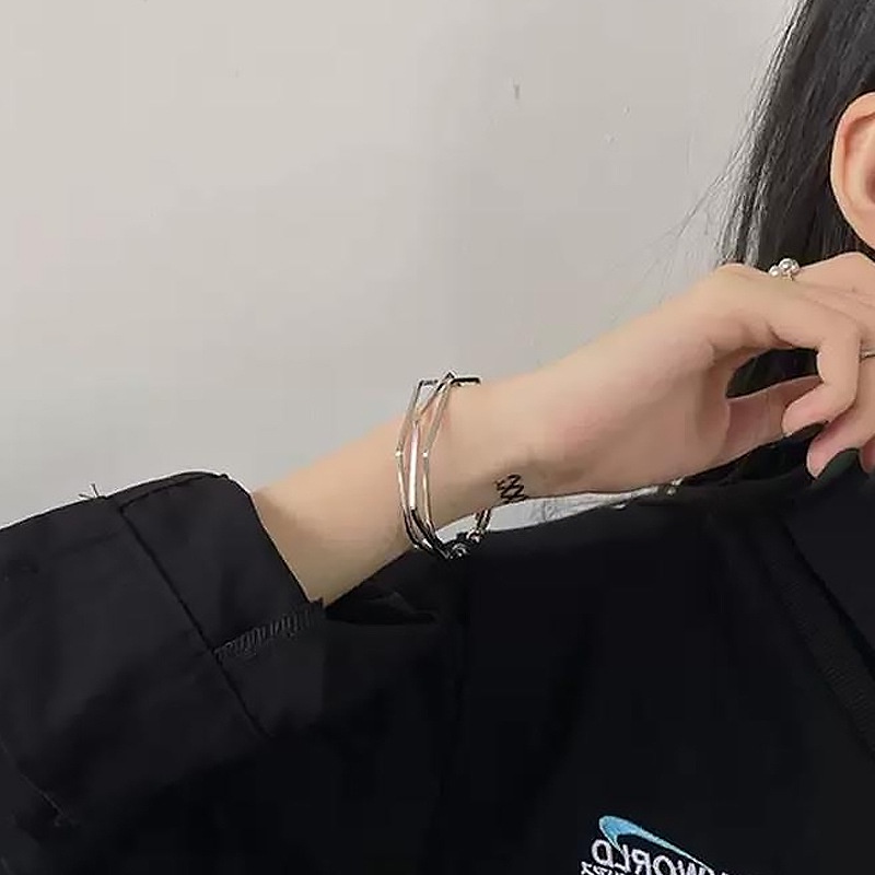 Vòng đeo tay MAYEBE LAVEND màu bạc thiết kế đơn giản phong cách hiphop Hàn Quốc dành cho cặp đôi