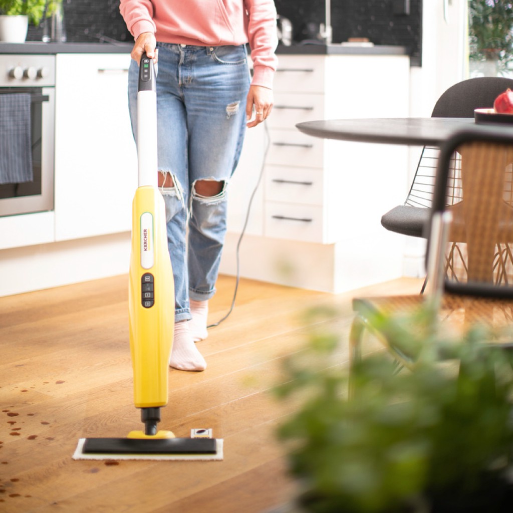 (Sản xuất Đức) Máy làm sạch bằng hơi nước nóng Karcher SC 3 Upright EasyFix EU