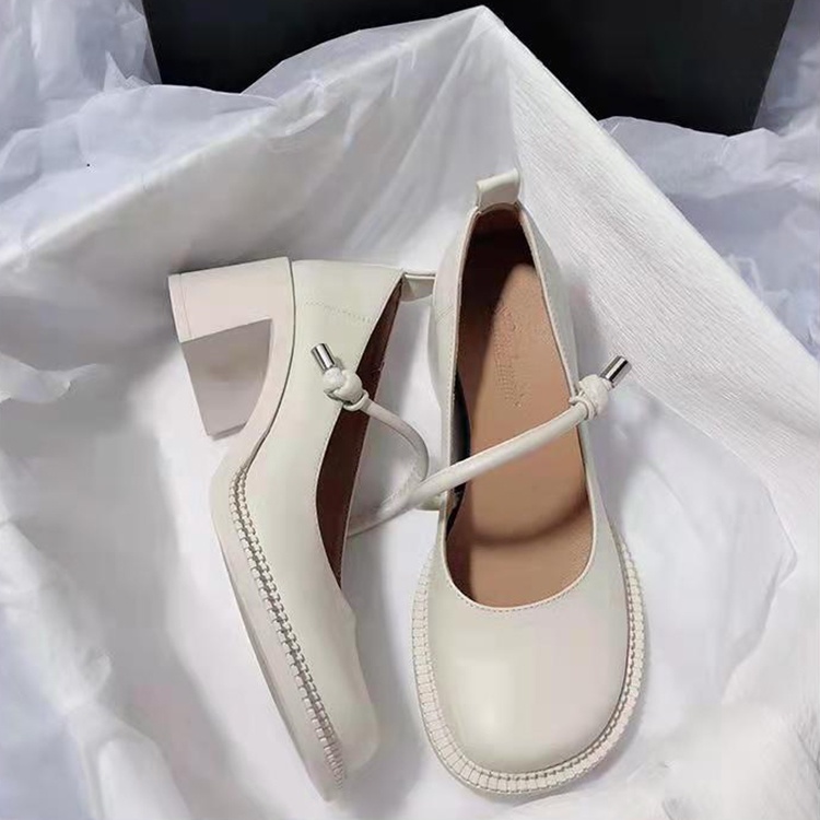 Giày cao gót IELGY mũi tròn phong cách retro Nhật Bản