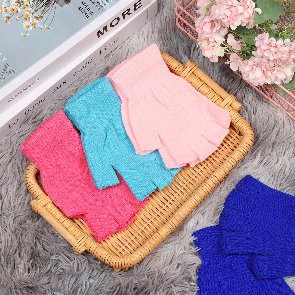 Găng tay hở ngón mềm mại giữ ấm cho nam nữ