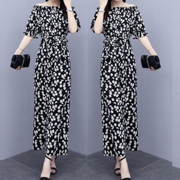 Jumpsuit dài hoa cúc trễ vai