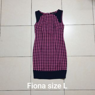 Thanh lý váy Nem, Fiona..