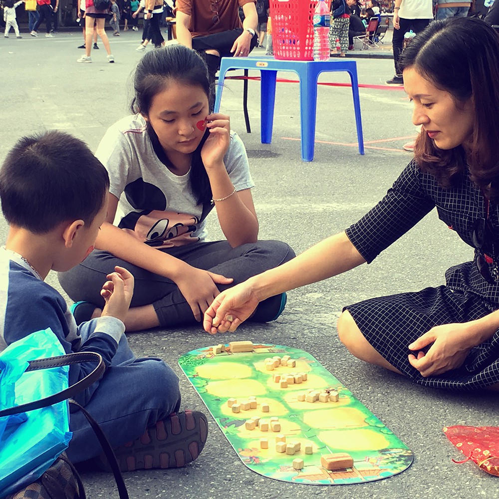 Board game-Trò chơi ô ăn quan-trò chơi gia đình tương tác phát triển tư duy và vui nhộn