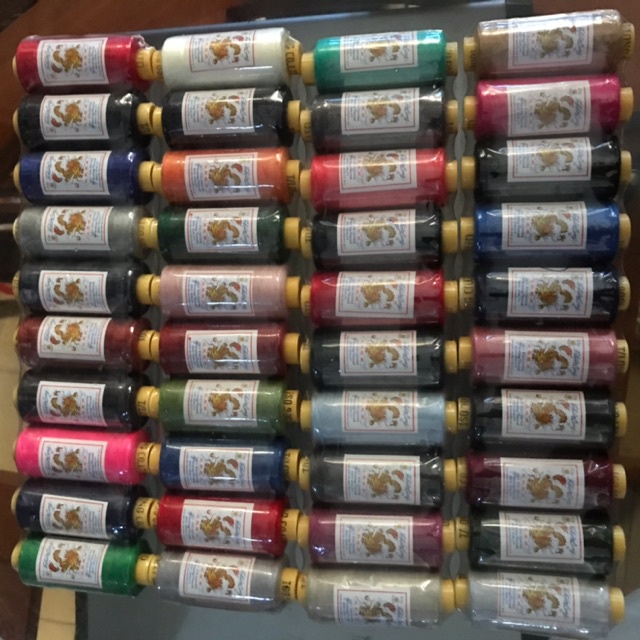 Lốc Gồm 10 Cuộn Chỉ May Loại Nhỏ Chiều Dài Cỡ 400m Nhiều Màu Khác Nhau Giao Hàng Ngẫu Nhiên