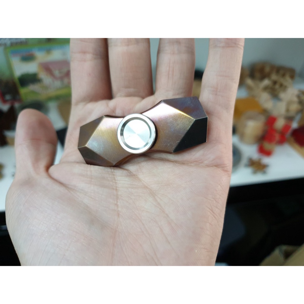 Con quay Diamond Spinner Titanium Alloy Nhiều Màu