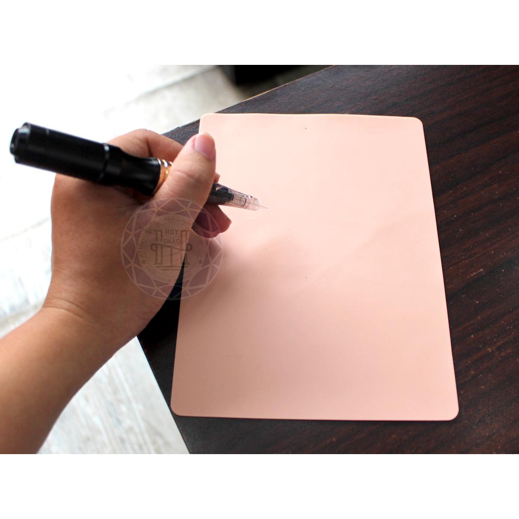 Da giả học phun xăm, điêu khắc