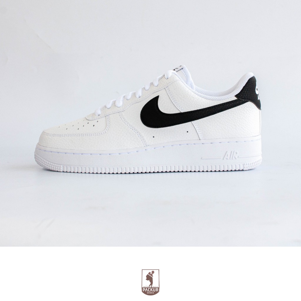 Giày Nike Air Force 1 07 (Trắng/Đen) / CT2302-100