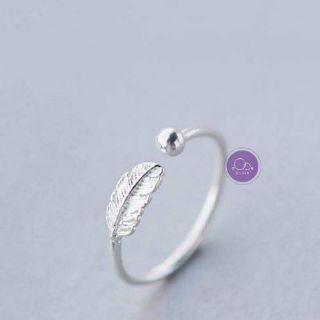 Nhẫn lông vũ bạc và xi vàng