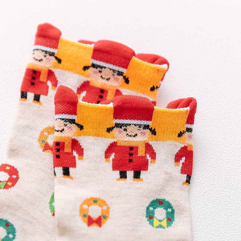 Colorful 3D Cartoon Girls Christmas Socks Funny Santa Claus Crew Socks for Xmas Party Holiday Women Cotton Happy Christmas socks