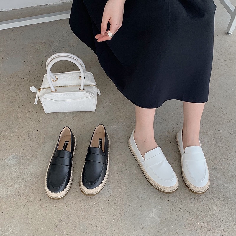 Giày lười đế bệt nữ CÓ SẴN slip on gót thấp đế cói 3cm form dáng basic da mềm màu trắng đen Calee Store - 58920