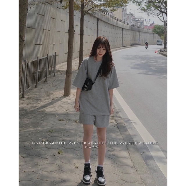 [Mã FAMARAL1 giảm 10K đơn 50K] (Ảnh thật) Set áo tay lỡ oversize kèm short da cá dày dặn the.sweaterweather TSW