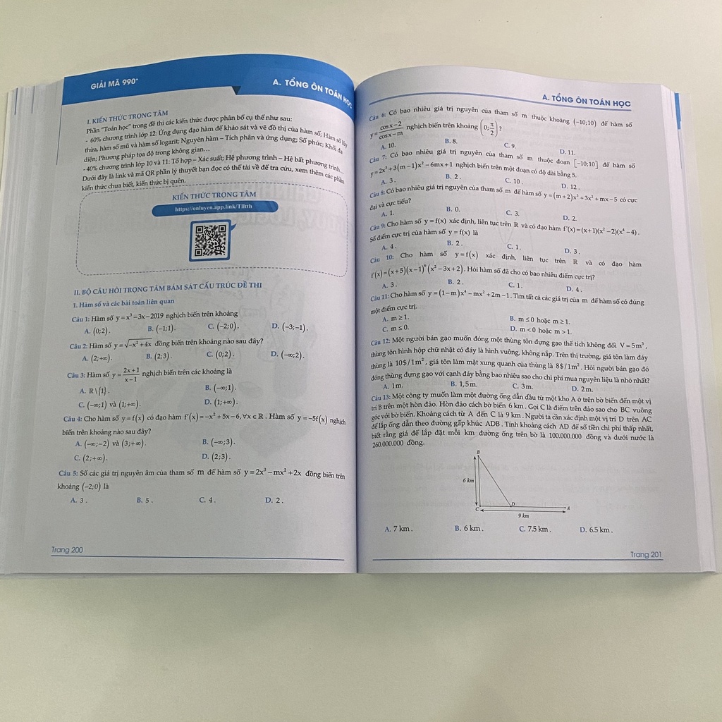 Sách Giải mã 990+ tổng ôn bài thi ĐGNL ĐHQG HCM. Quyển 1: Ngôn ngữ và toán học, tư duy logic, phân tích số liệu