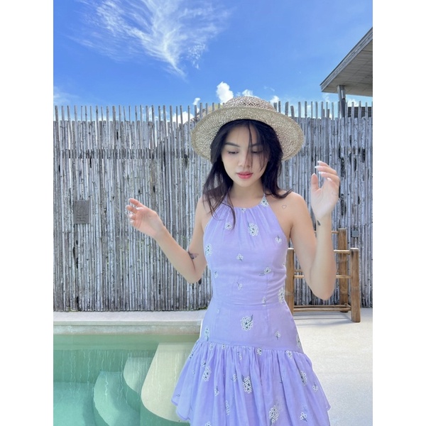 Beachclub-Đầm midi cổ yếm ladina