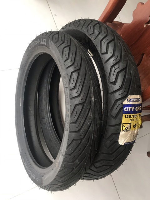 Cặp vỏ xe Honda SH 125-150 hãng Michelin size 100/80-16 và 120/80-16 gai CITY GRIP