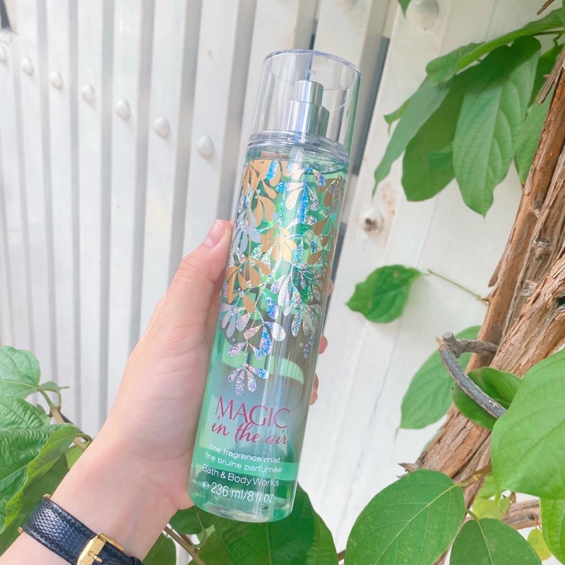 Xịt thơm Bath &amp; Body Works - Magic In The Air (236mL)