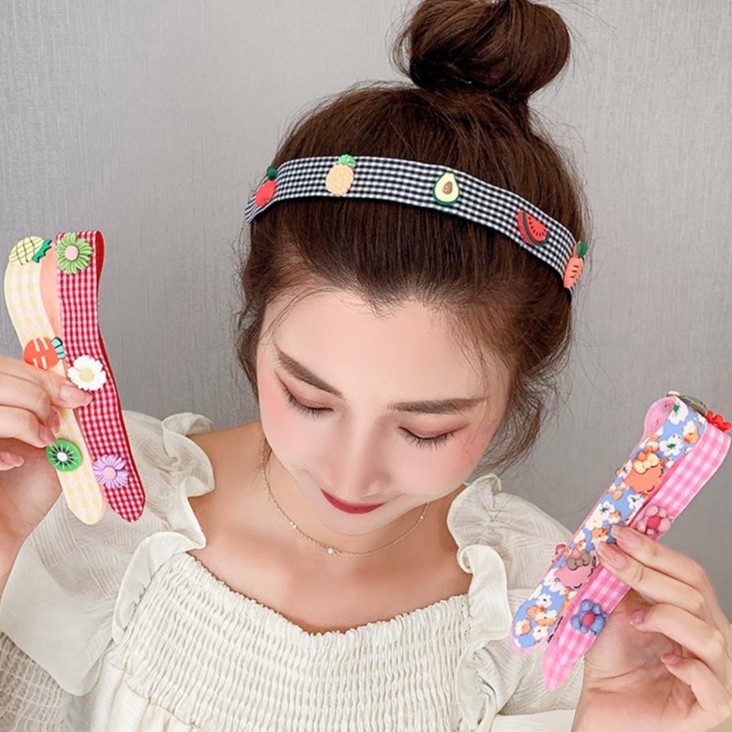 Cài tóc kiểu dáng dễ thương phong cách Hàn Quốc cho bé