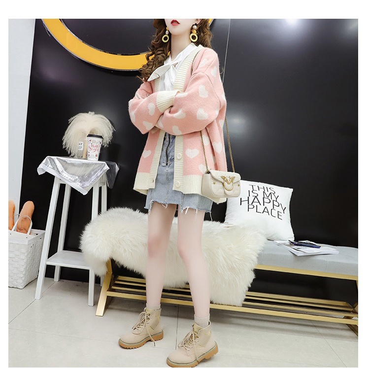 Áo cardigan len nữ họa tiết trái tim màu hồng khoác ngoài form rộng Quảng châu mới nhất thu đông 2022 kozoda AC49