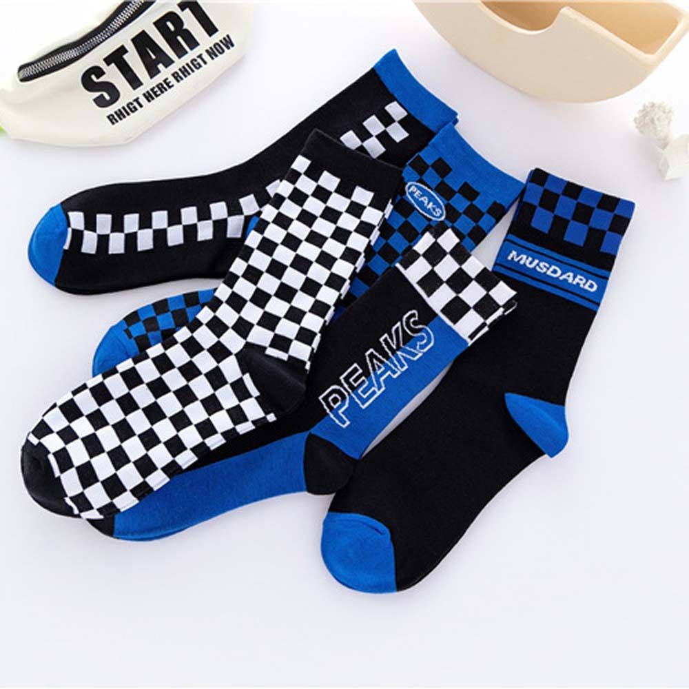 Đôi vớ họa tiết sọc caro thời trang sành điệu cho nam