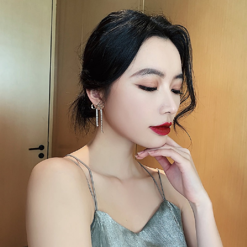 Đôi Khuyên Tai Dáng Dài Trang Trí Nơ Đính Đá Xinh Xắn Cho Nữ