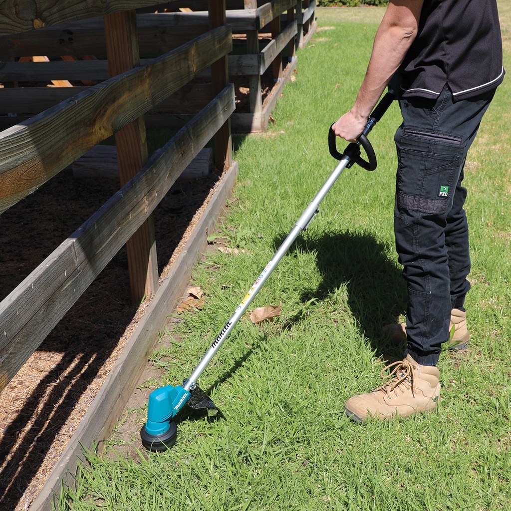 MÁY CẮT CỎ DÙNG PIN BL 18V 300 MM MAKITA DUR192LZ- HÀNG CHÍNH HÃNG