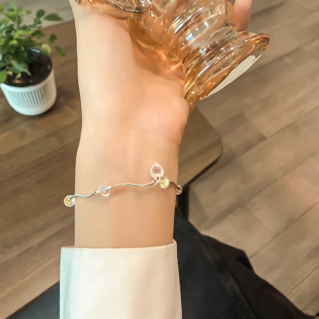 Vòng Tay Mặt Đá Mặt Trăng Và Trái Tim Hợp Thời Trang Cho Nữ