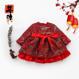 Váy thêu trần bông đỏ rực rỡ cho bé gái diện Tết