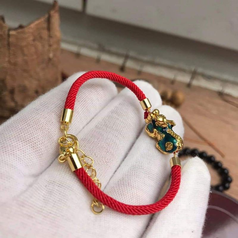 Vòng tay tỳ hưu phong thủy, đá đổi màu