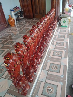 Chim công gỗ lim đá gia lai