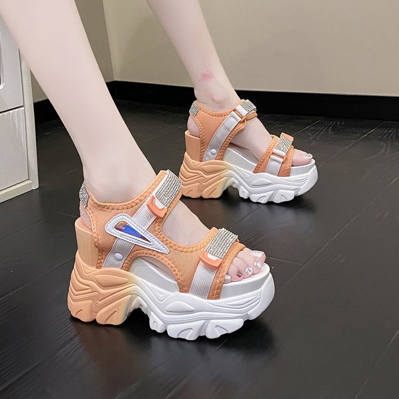 Sandal Thể Thao Đế Xuồng Tăng Chiều Cao Phong Cách Mới 2022