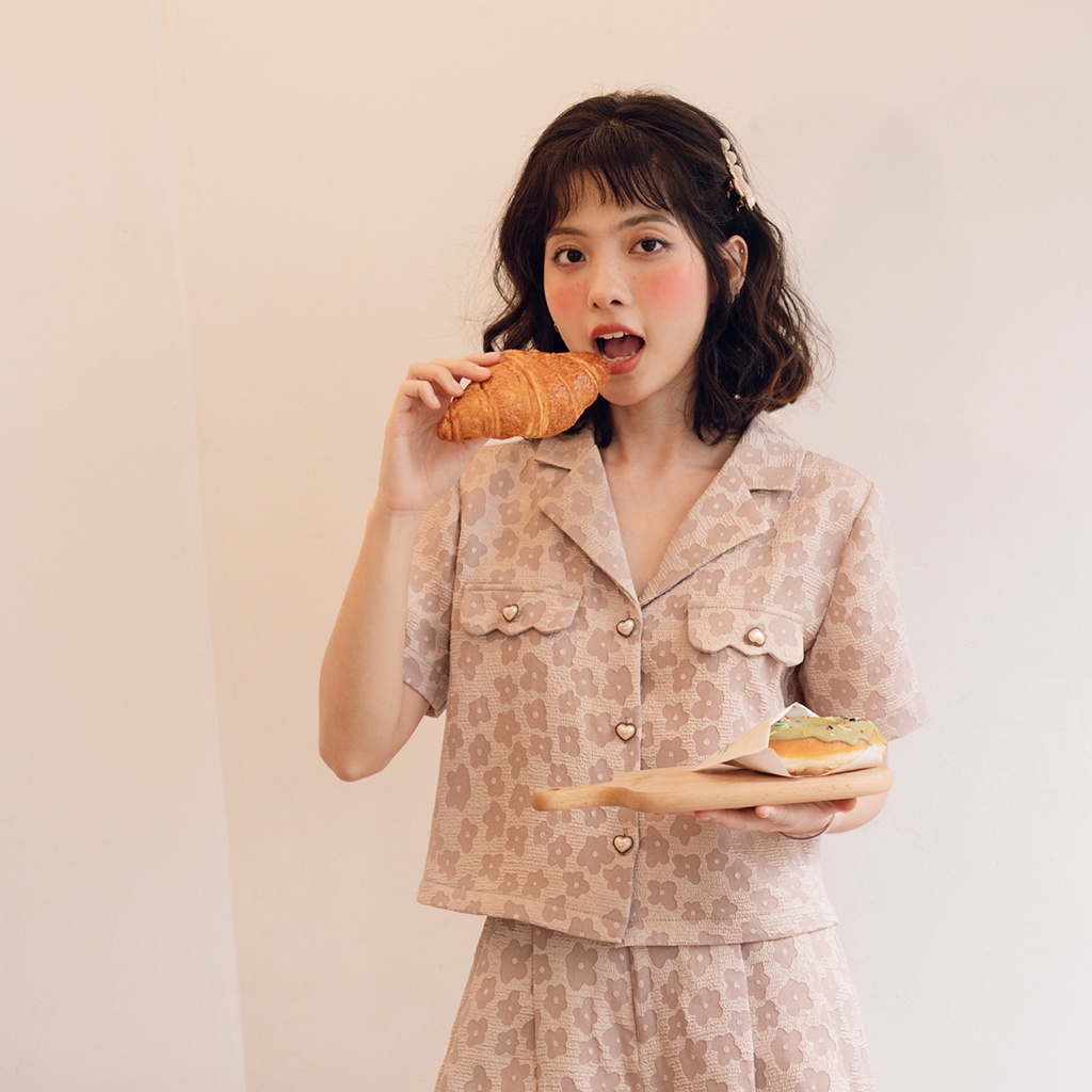 BLEUBIRD Set đồ gồm áo và chân váy gấm hoa JULIO SET