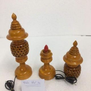 Đèn thờ bằng gỗ