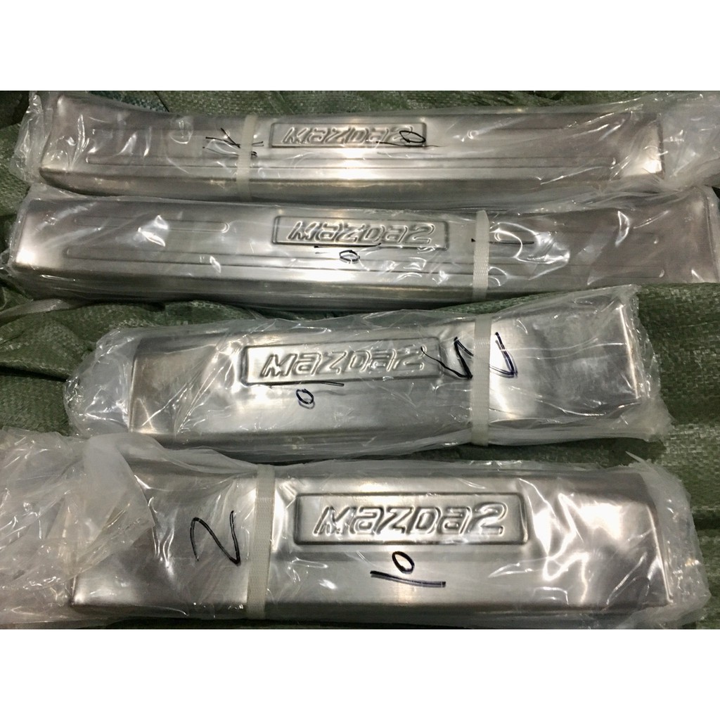 ốp bậc cửa mazda 2 (2015-2019)